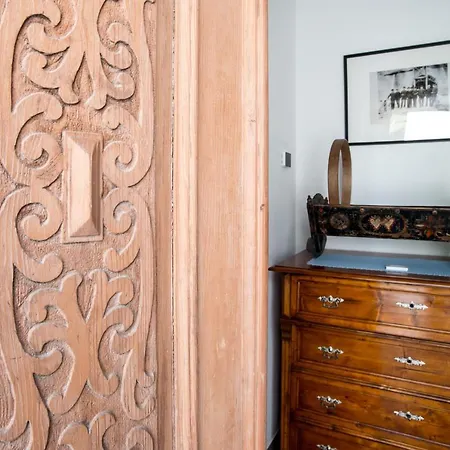 Apartmaji Utrinek, Apartma Salon * Podbrdo