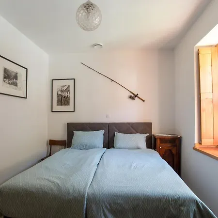 Апартаменты Apartmaji Utrinek, Apartma Salon Podbrdo